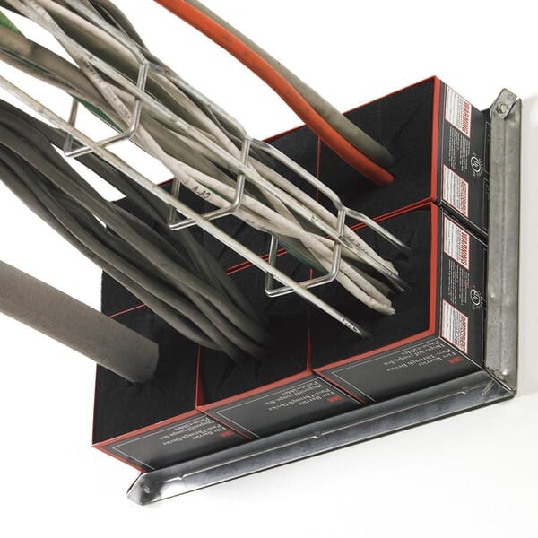 3M 7000059407 Single Mounting Bracket, For Use With 3M 4 in Square Fire Barrier Pass-Through Devices, ASTM E814, UL/ULC Listed