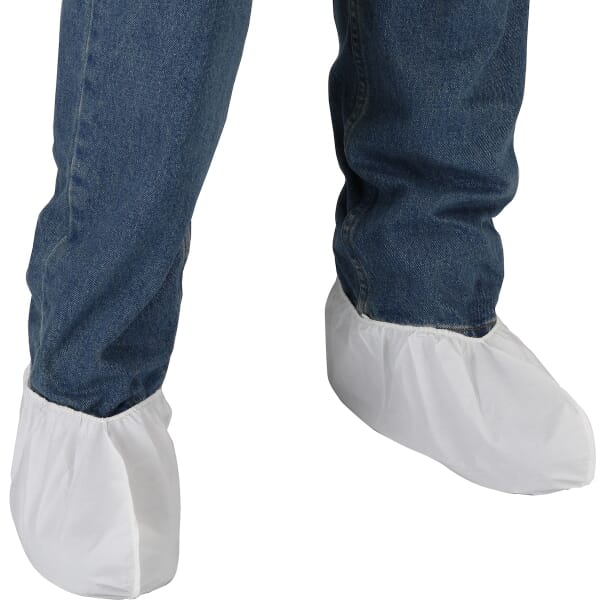 PIP 3613 BA Series Anti-Static Shoe Cover, ASTM 1670, 29 CFR 1910.138, NFPA 99, Universal Fits Shoe, White, Elastic Closure, Microporous/Polyethylene/Polypropylene Outsole, Resists: Particles and Water